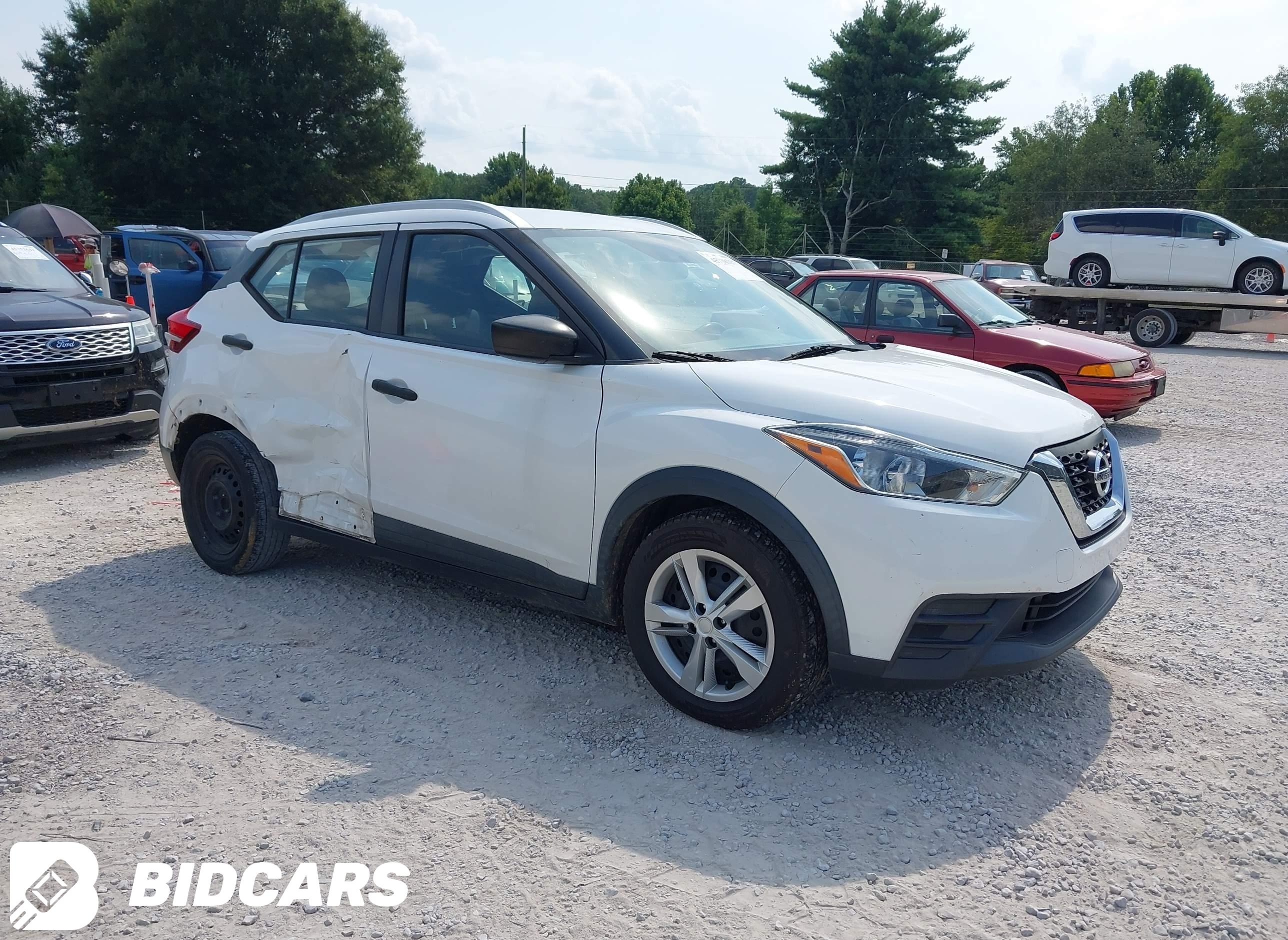 2019 Nissan Kicks, S