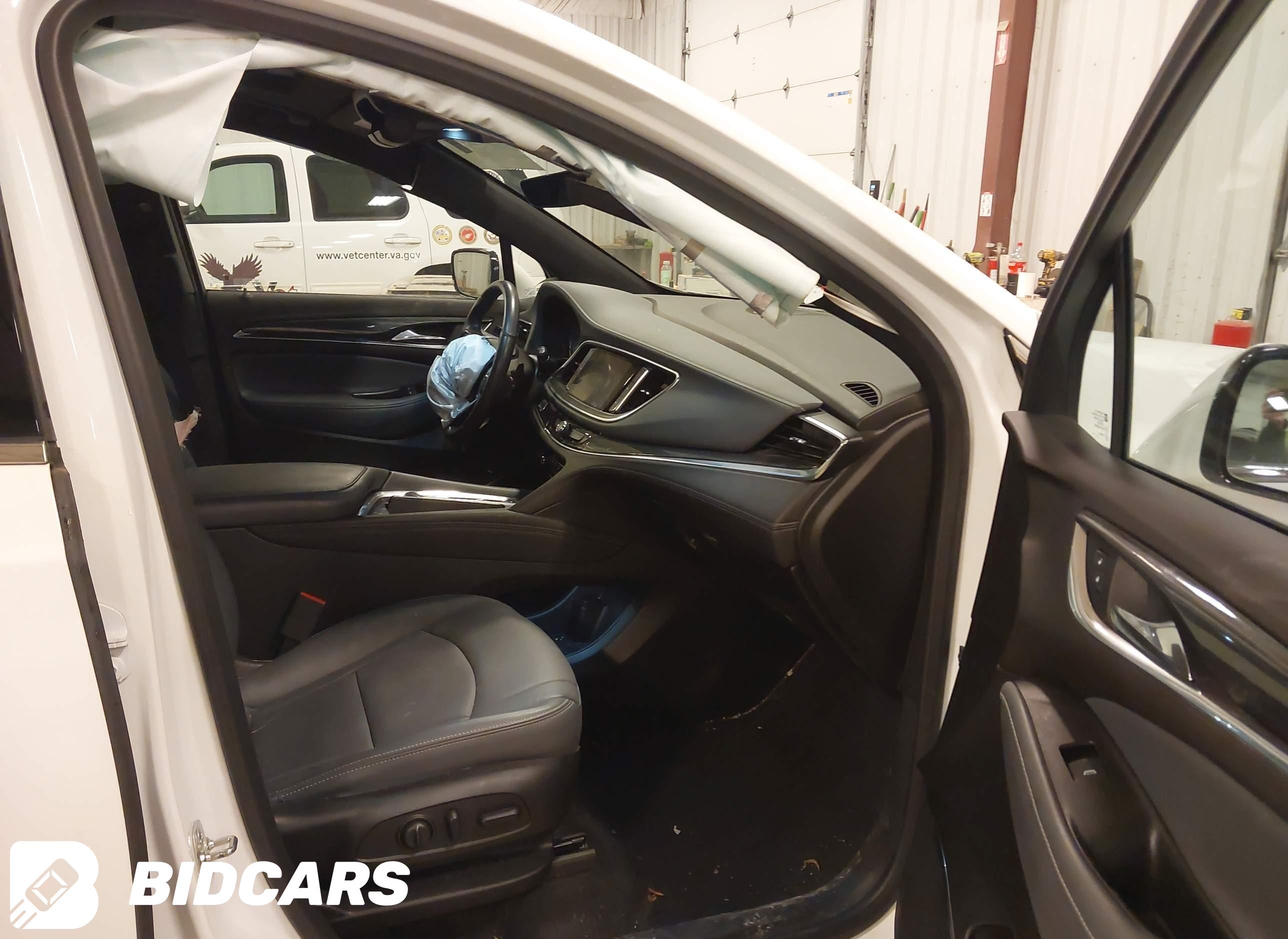2024 Buick Enclave, Essence Awd