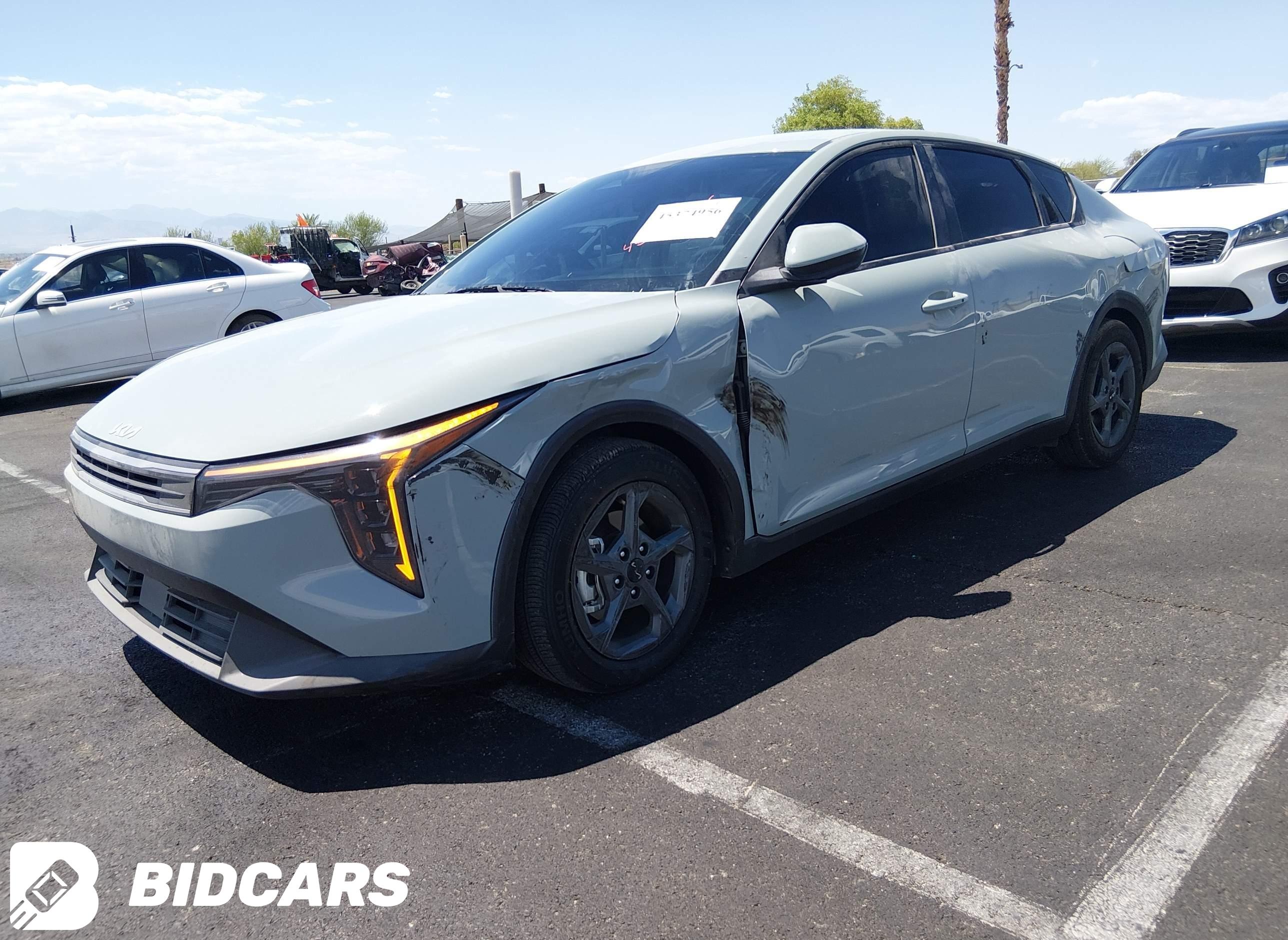 2025 KIA K4, Lxs