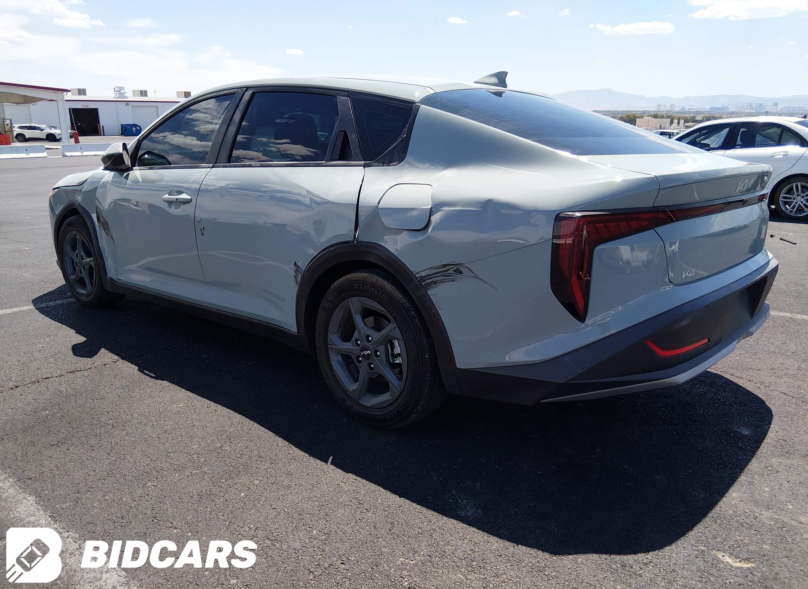 2025 KIA K4, Lxs