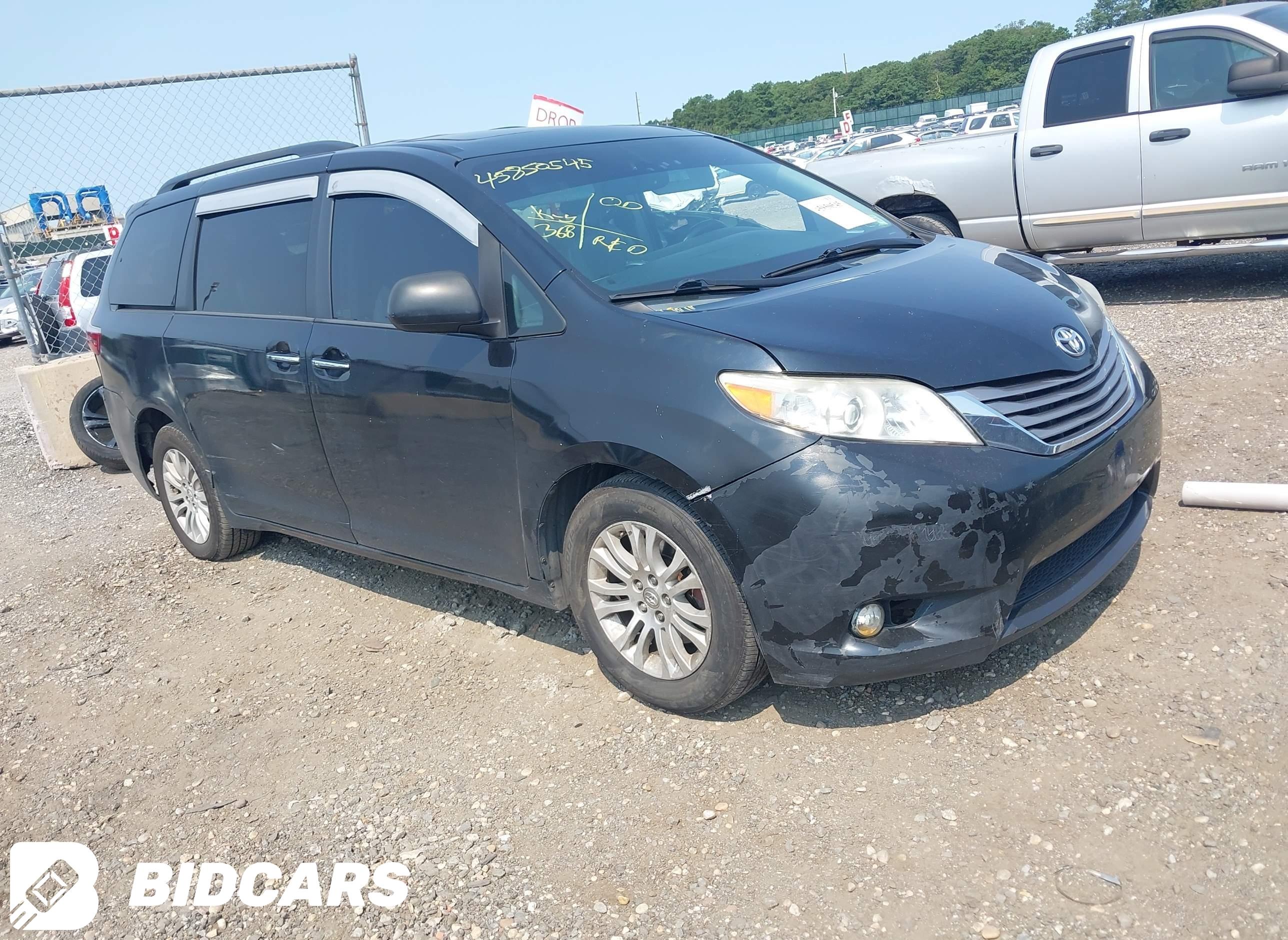 2016 Toyota Sienna, Xle 8 Pas...