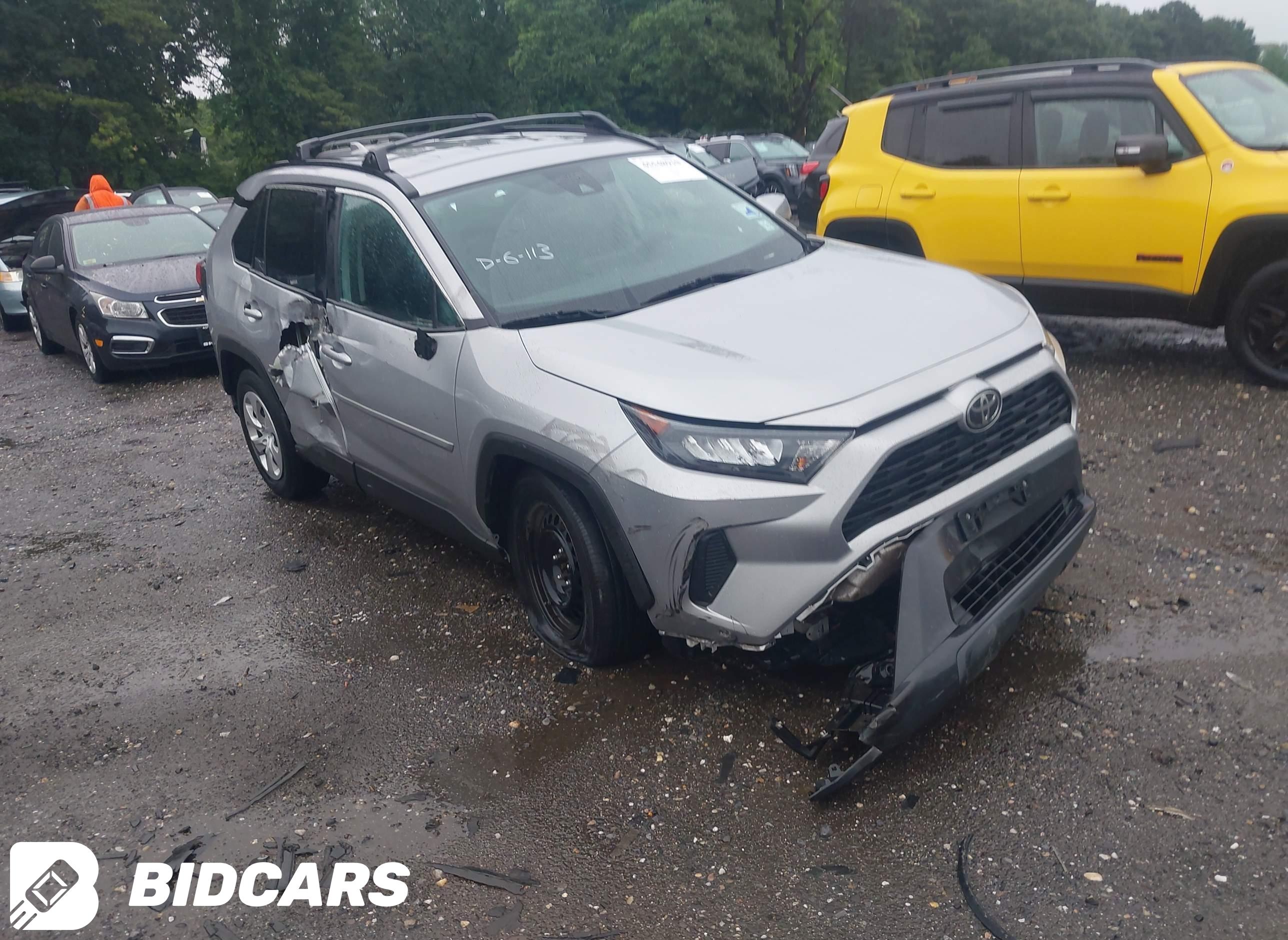 2020 Toyota RAV4, LE