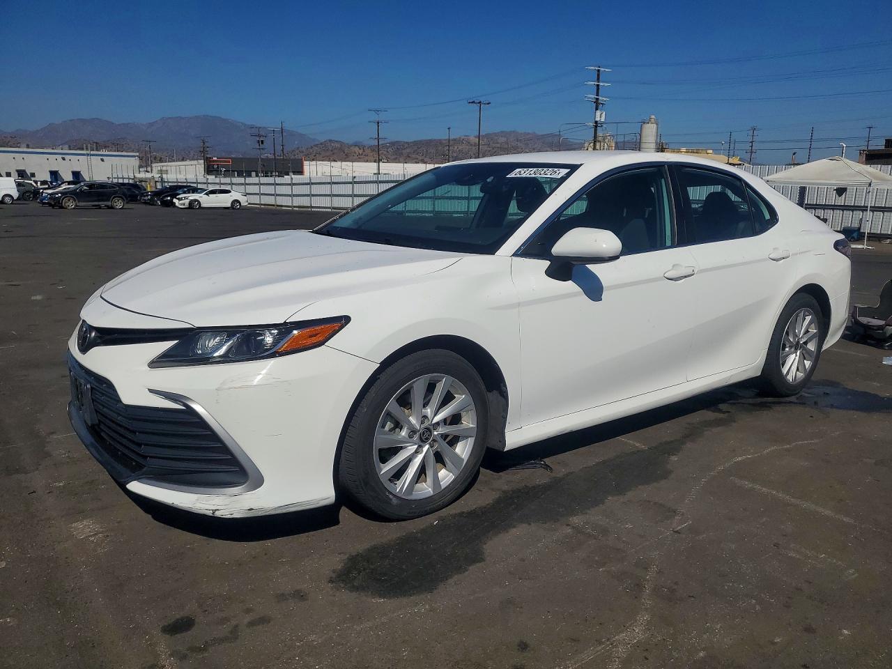 2021 Toyota Camry, LE