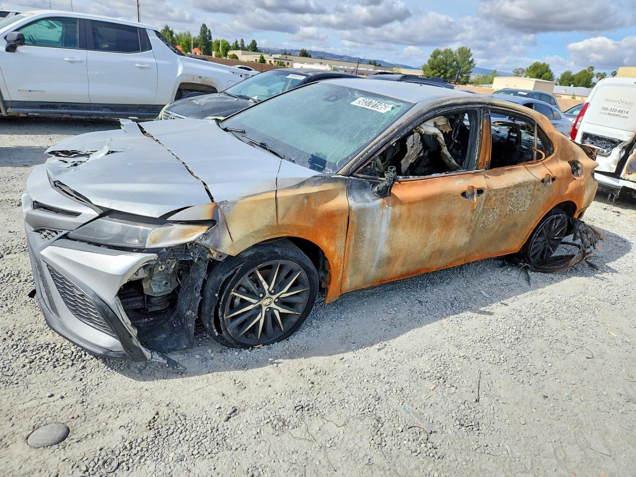 2021 Toyota Camry, SE