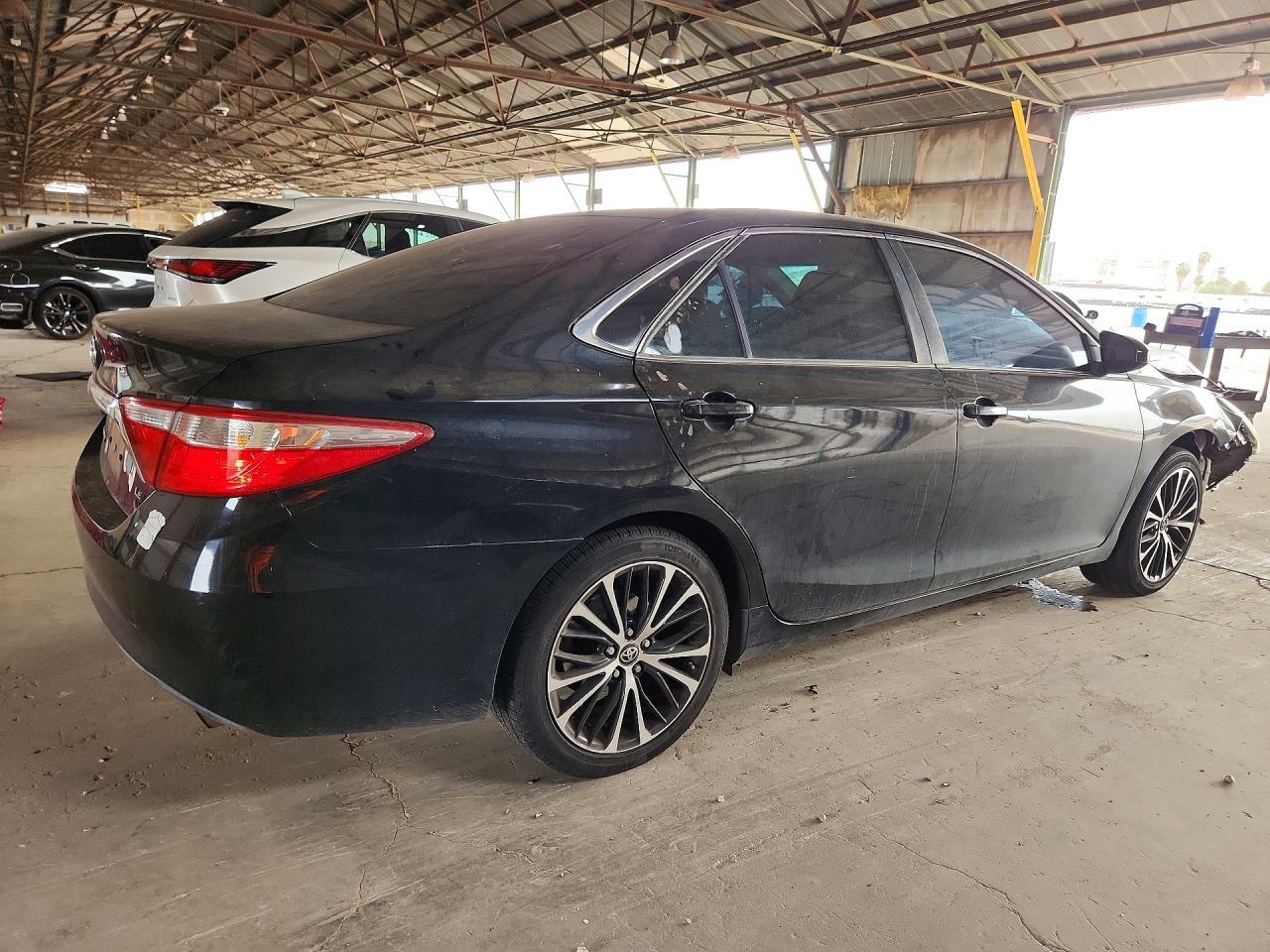 2017 Toyota Camry, LE