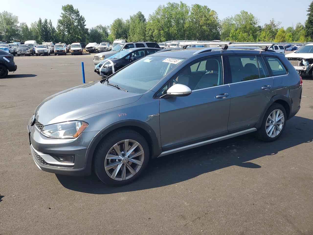 2017 Volkswagen Golf, S