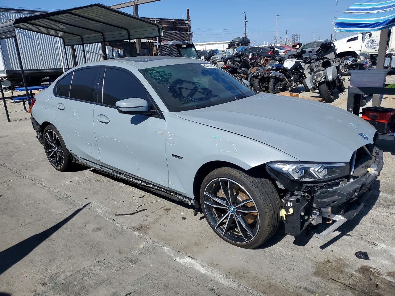 2023 BMW 3 Series, 330E