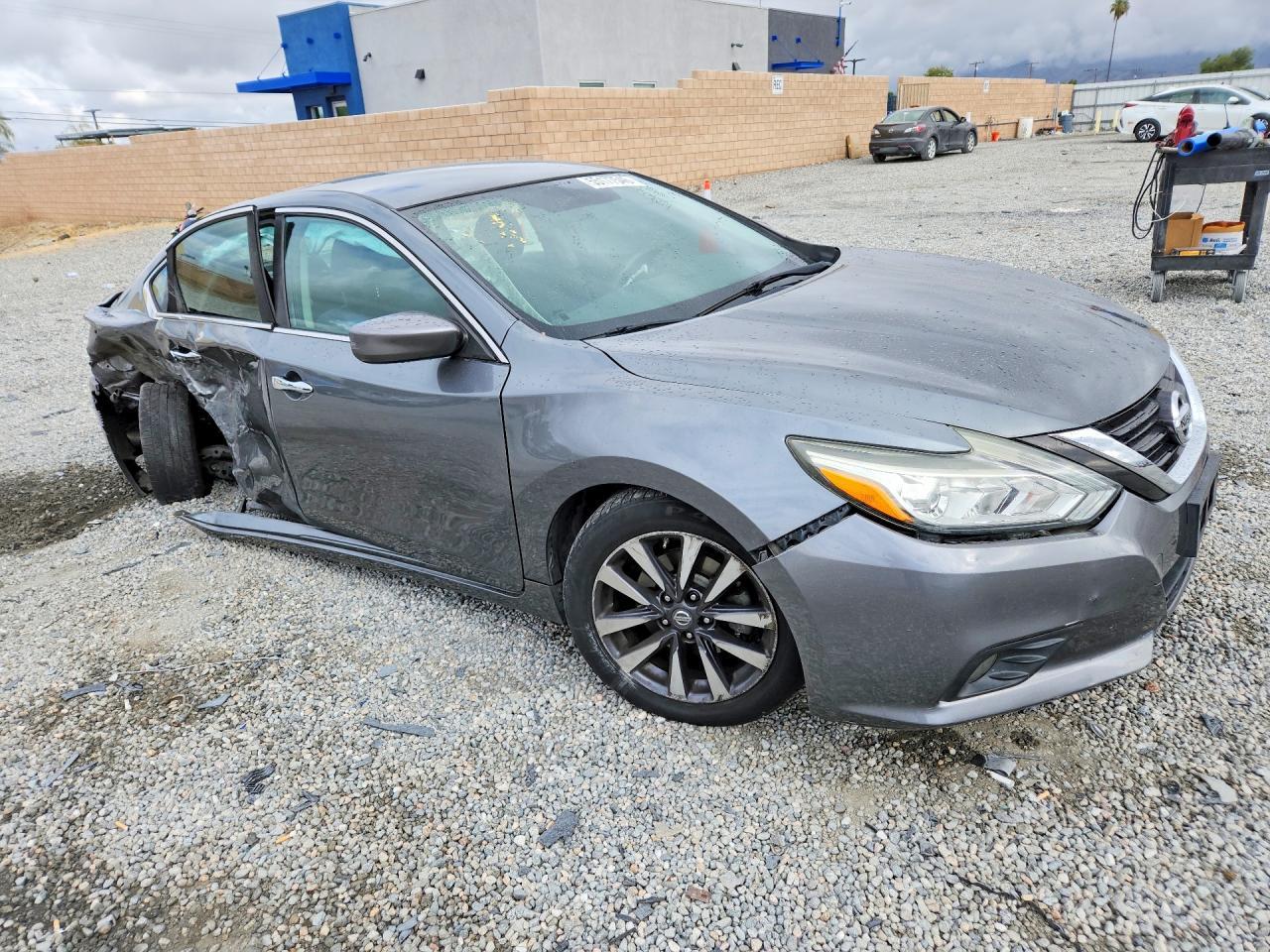 2017 Nissan Altima, 2.5 SV
