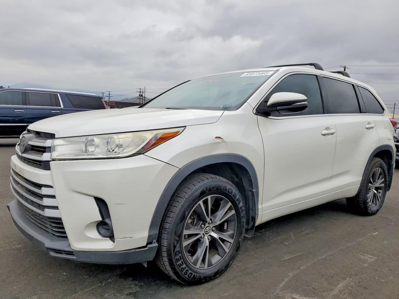 2018 Toyota Highlander, LE