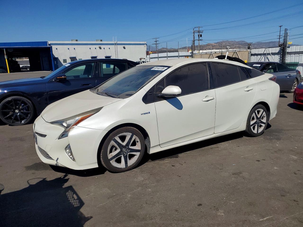 2016 Toyota Prius, Three Touring