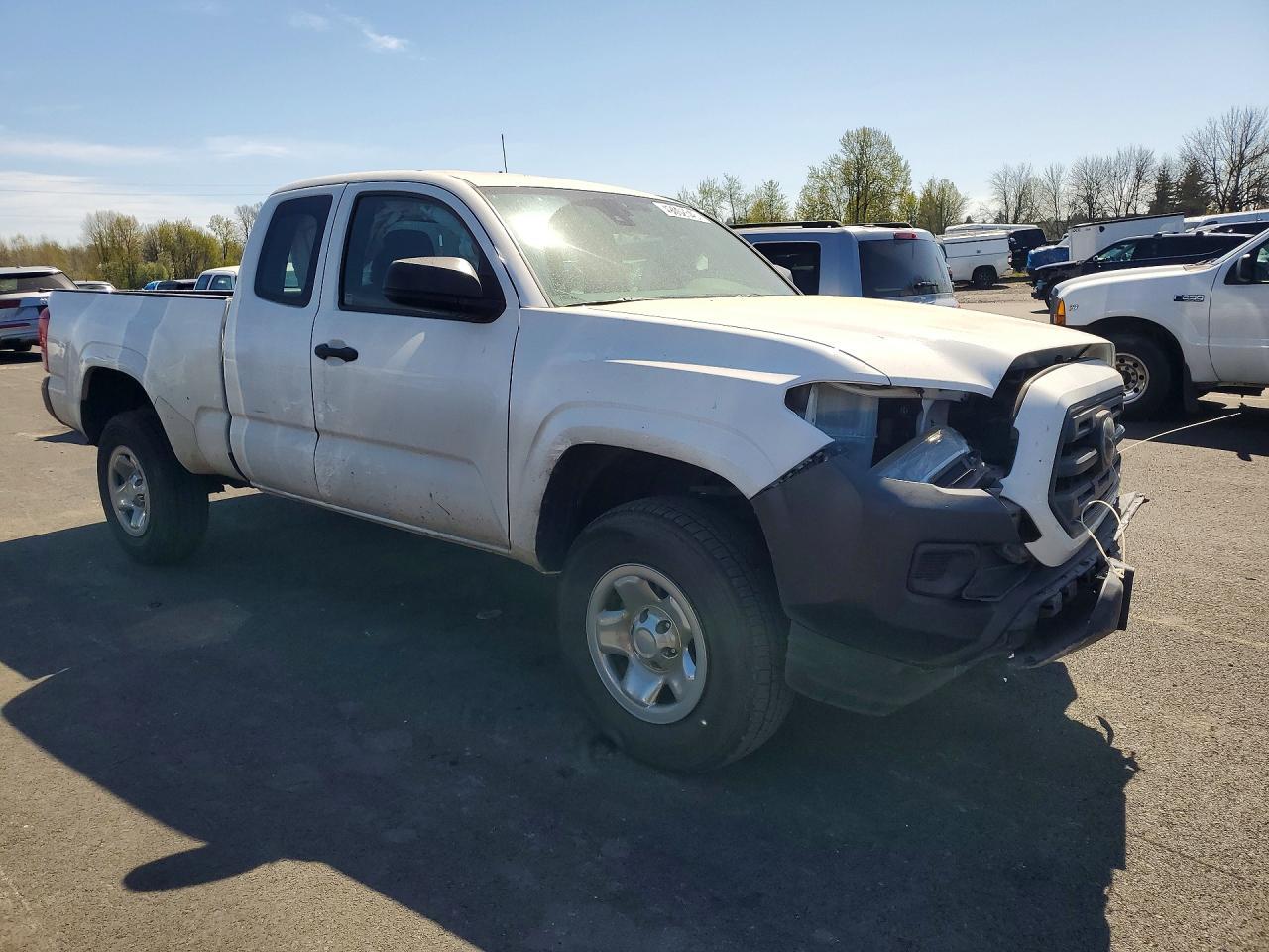 2018 Toyota Tacoma, SR