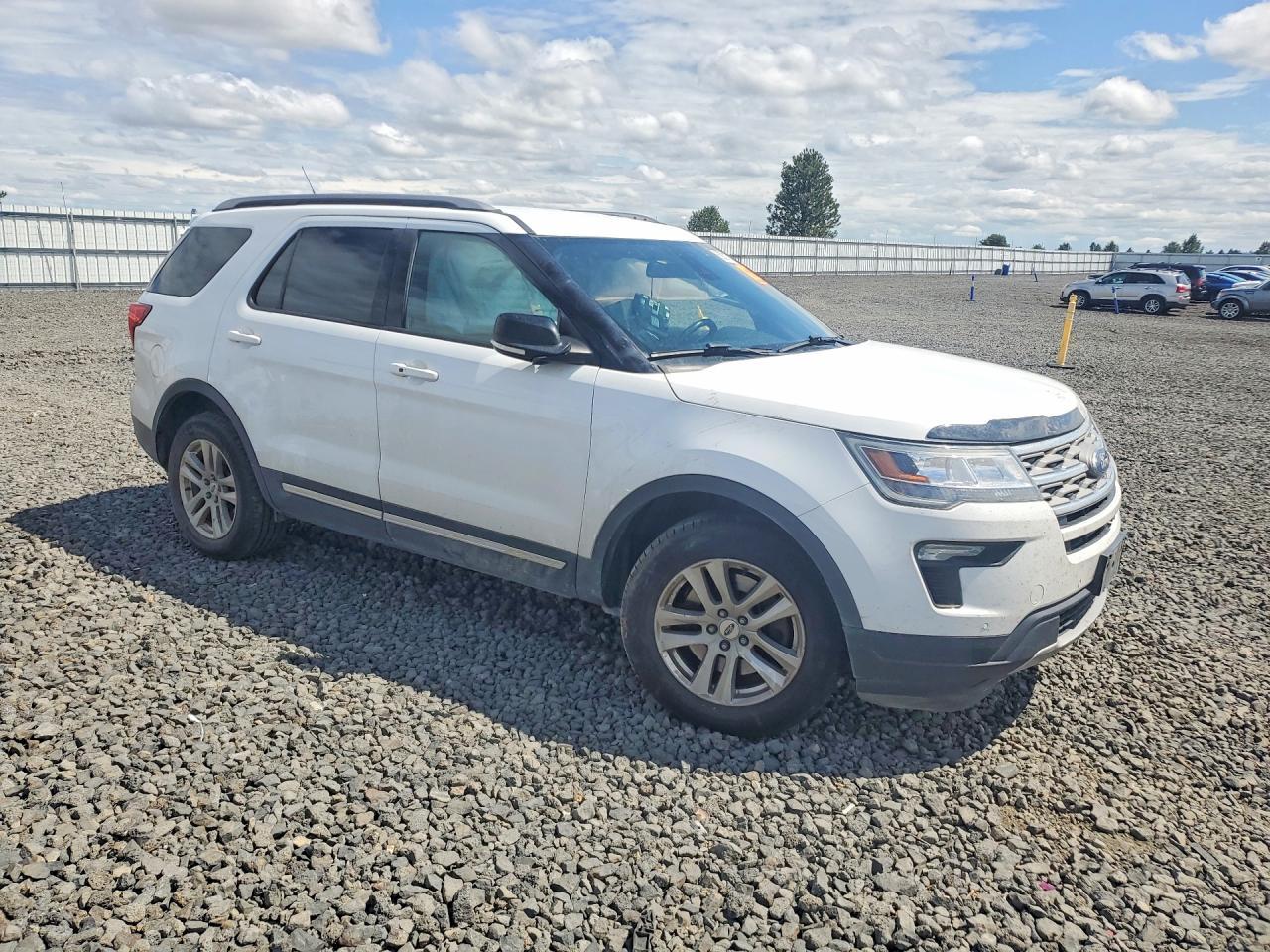 2018 Ford Explorer, Xlt