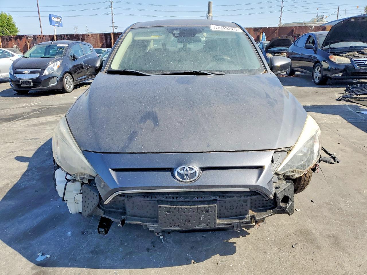 2017 Toyota Yaris, Base