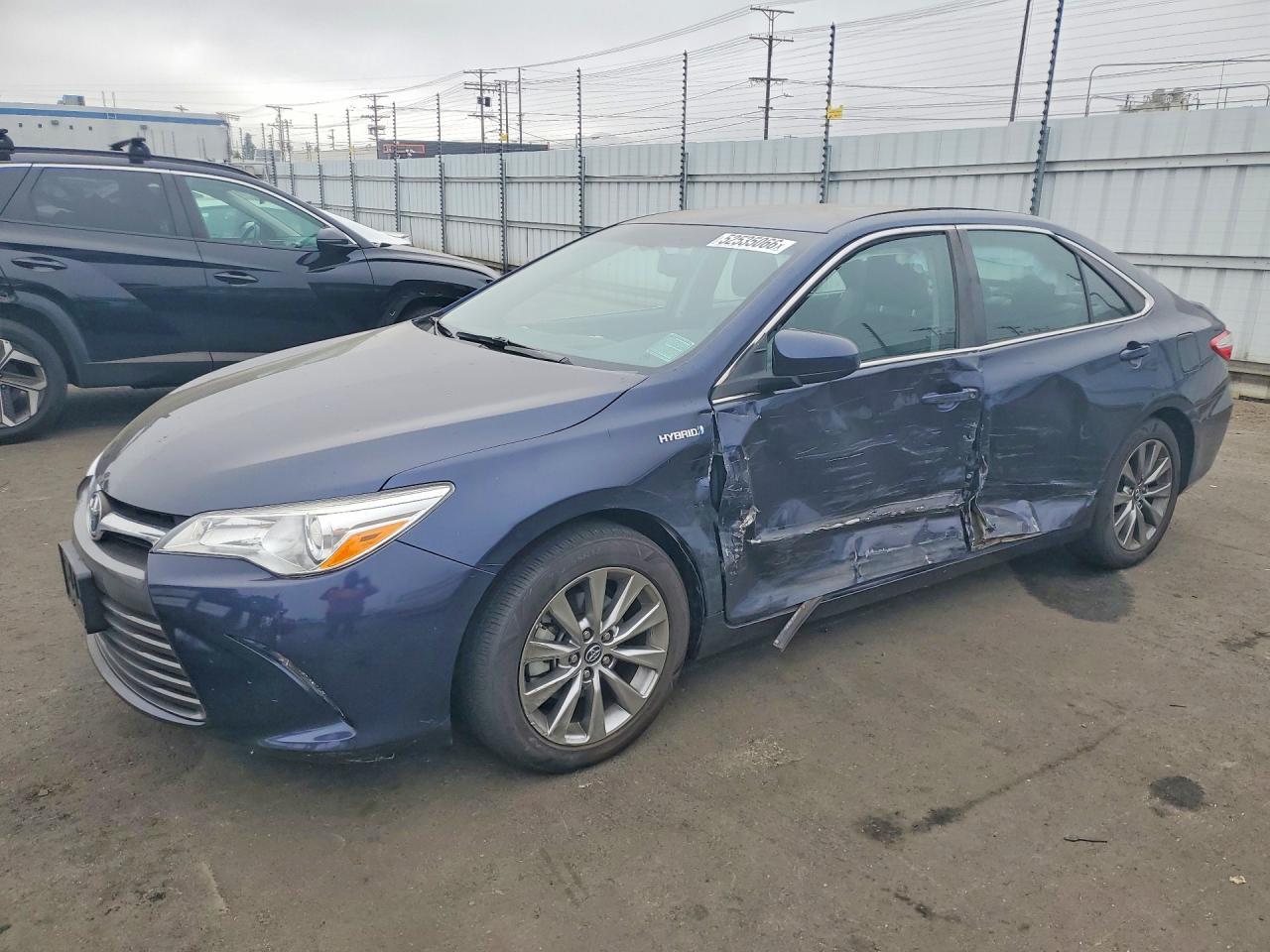 2016 Toyota Camry, Xle