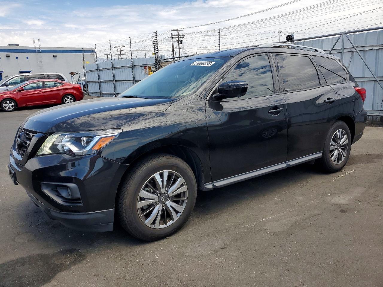 2019 Nissan Pathfinder, SL