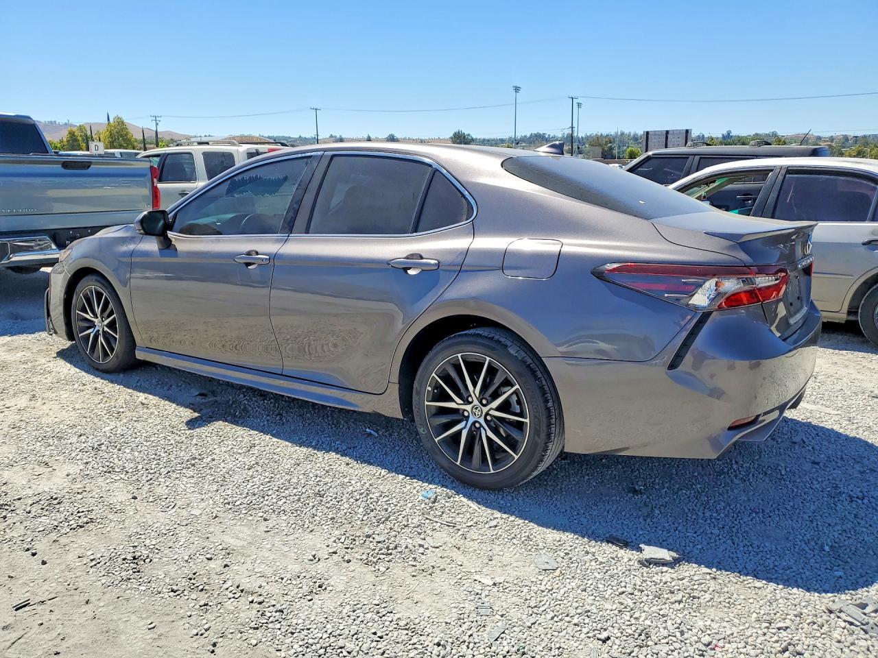 2024 Toyota Camry, SE