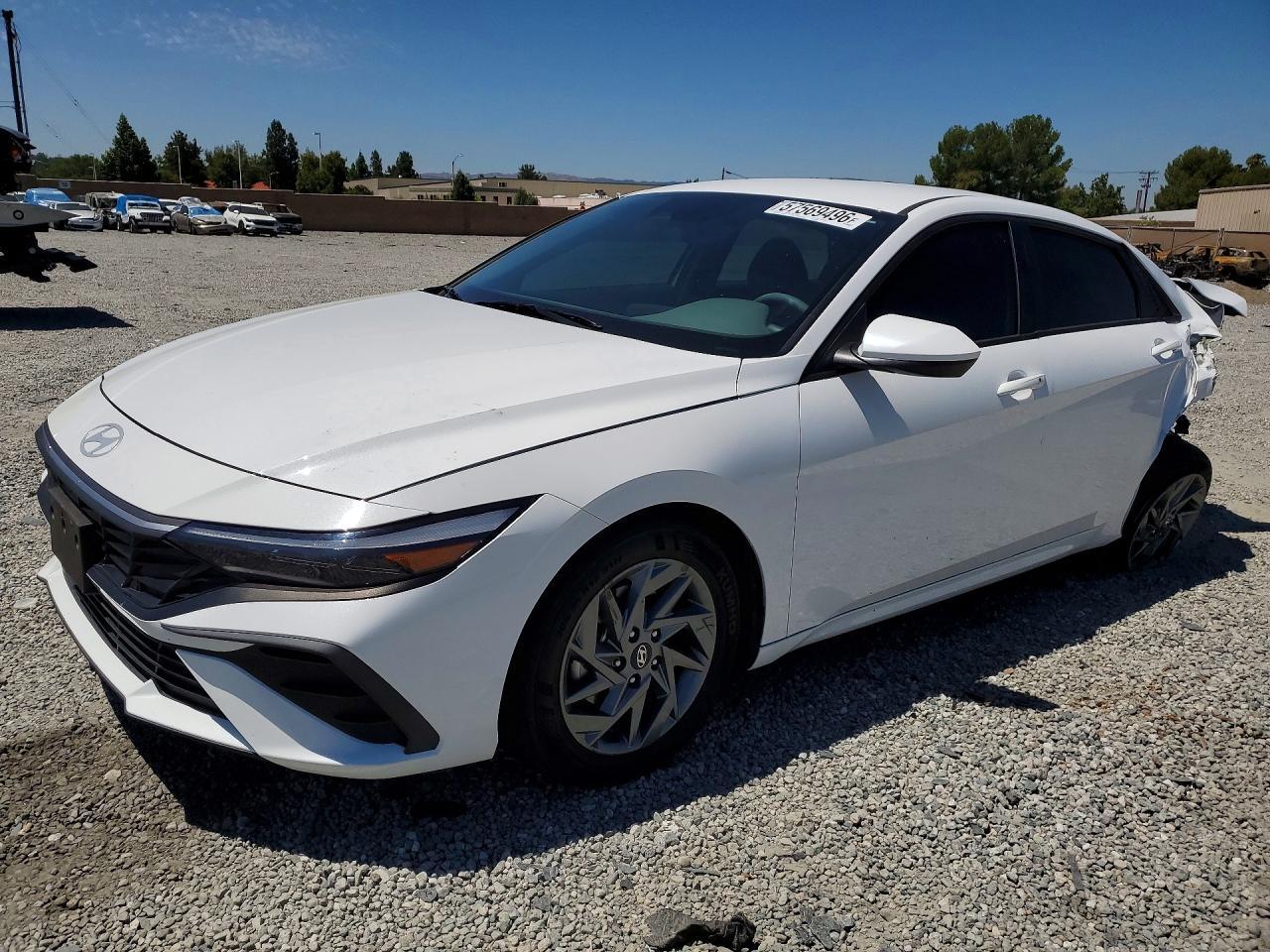 2024 Hyundai Elantra, Sel