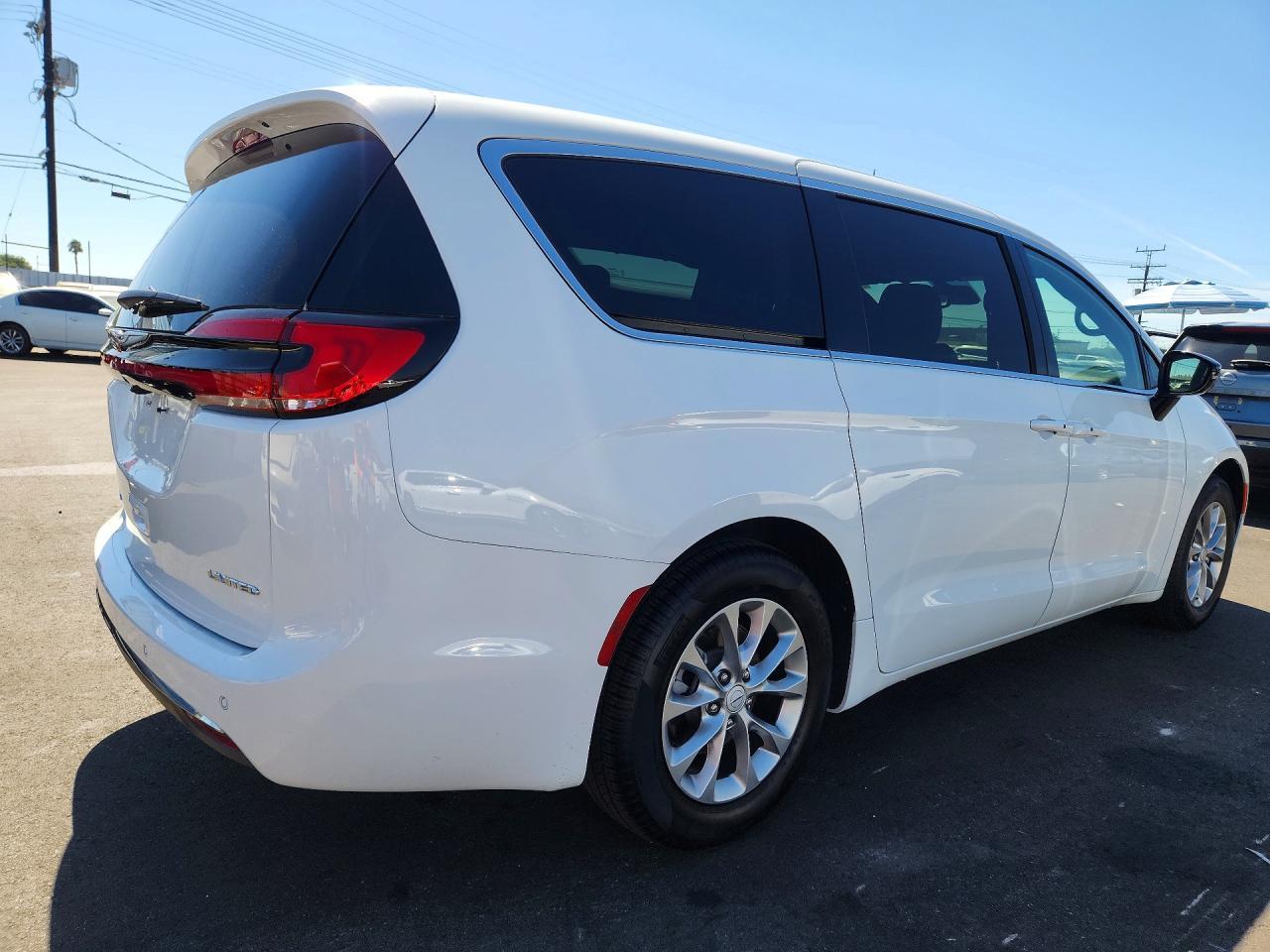 2026 Chrysler Pacifica, Limited