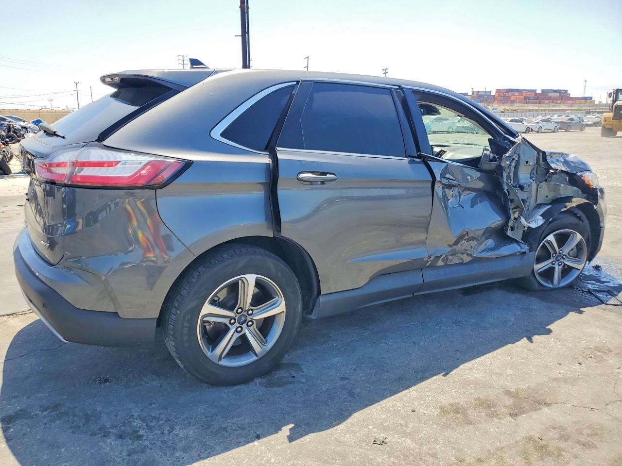 2022 Ford Edge, Sel