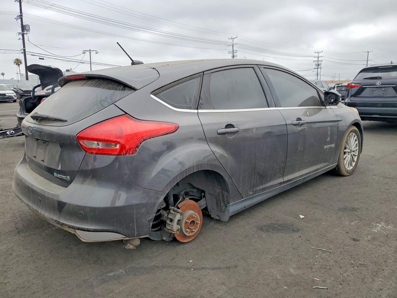 2015 Ford Focus, Bev