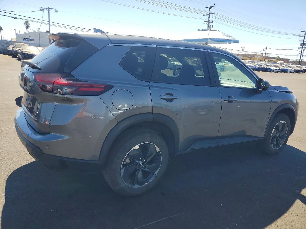2025 Nissan Rogue, SV