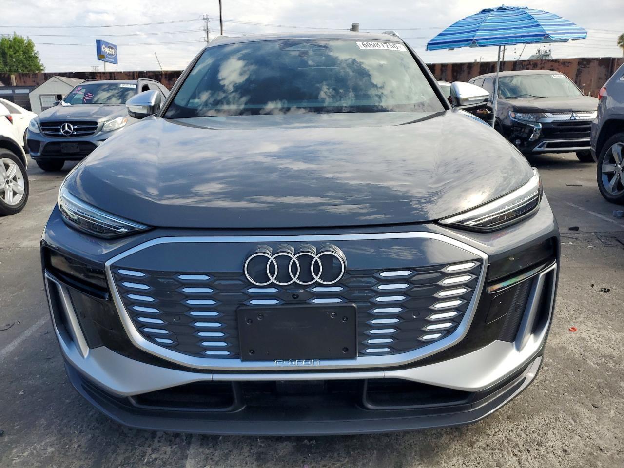 2025 Audi SQ6, Premium Plus