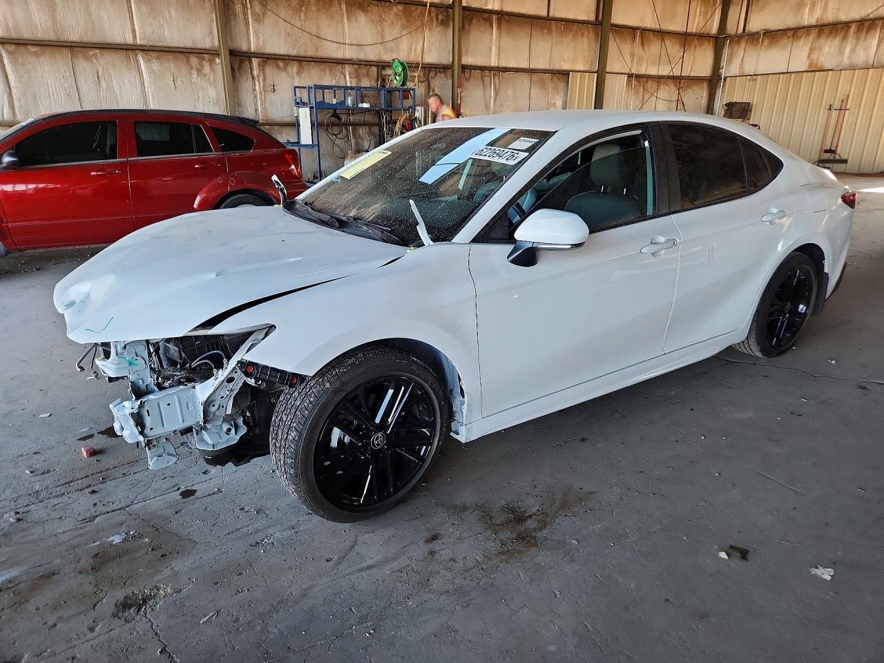 2025 Toyota Camry, SE