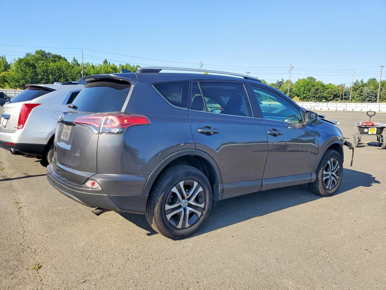2016 Toyota RAV4, LE