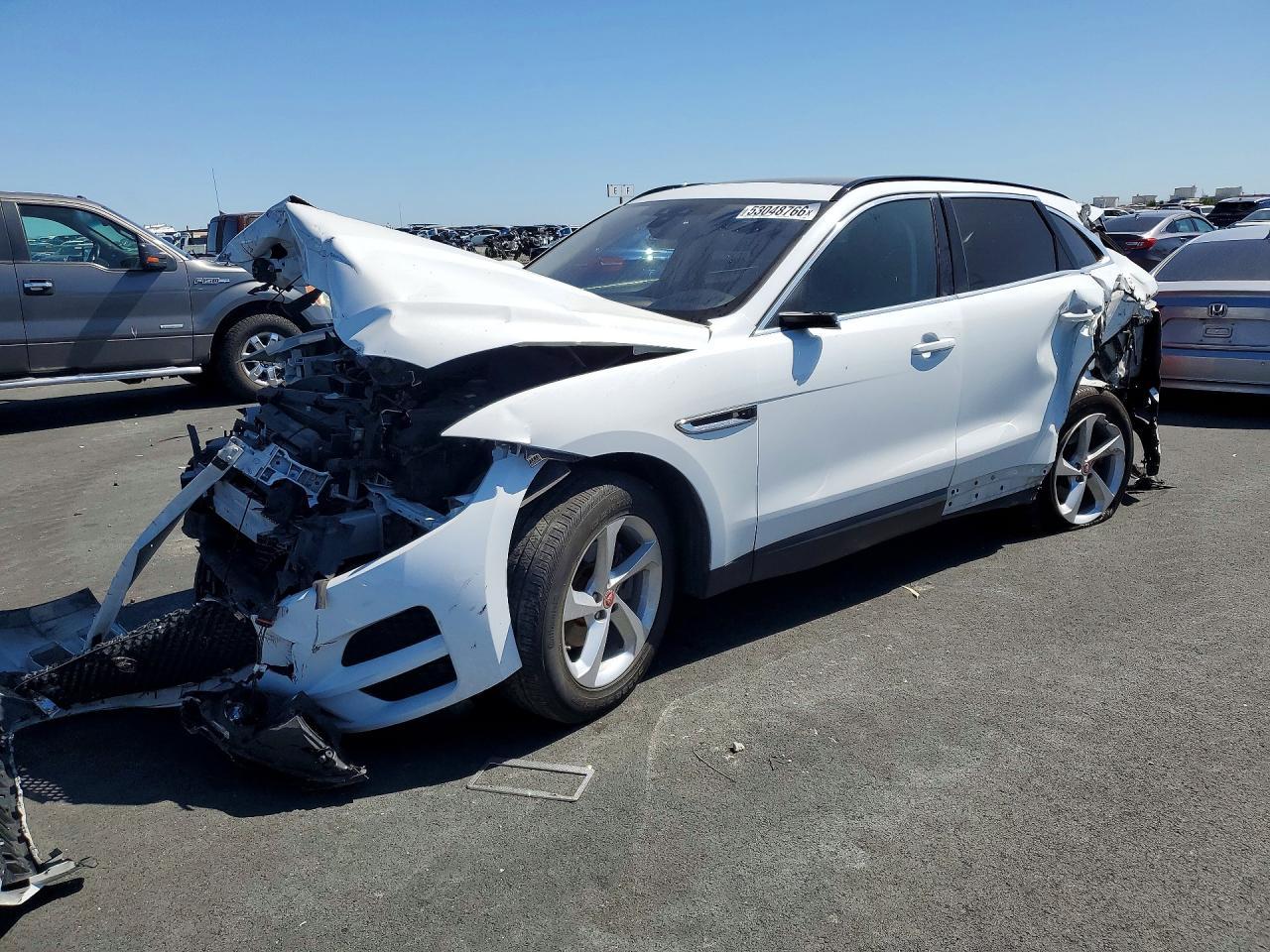 2019 Jaguar F-Pace, Premium