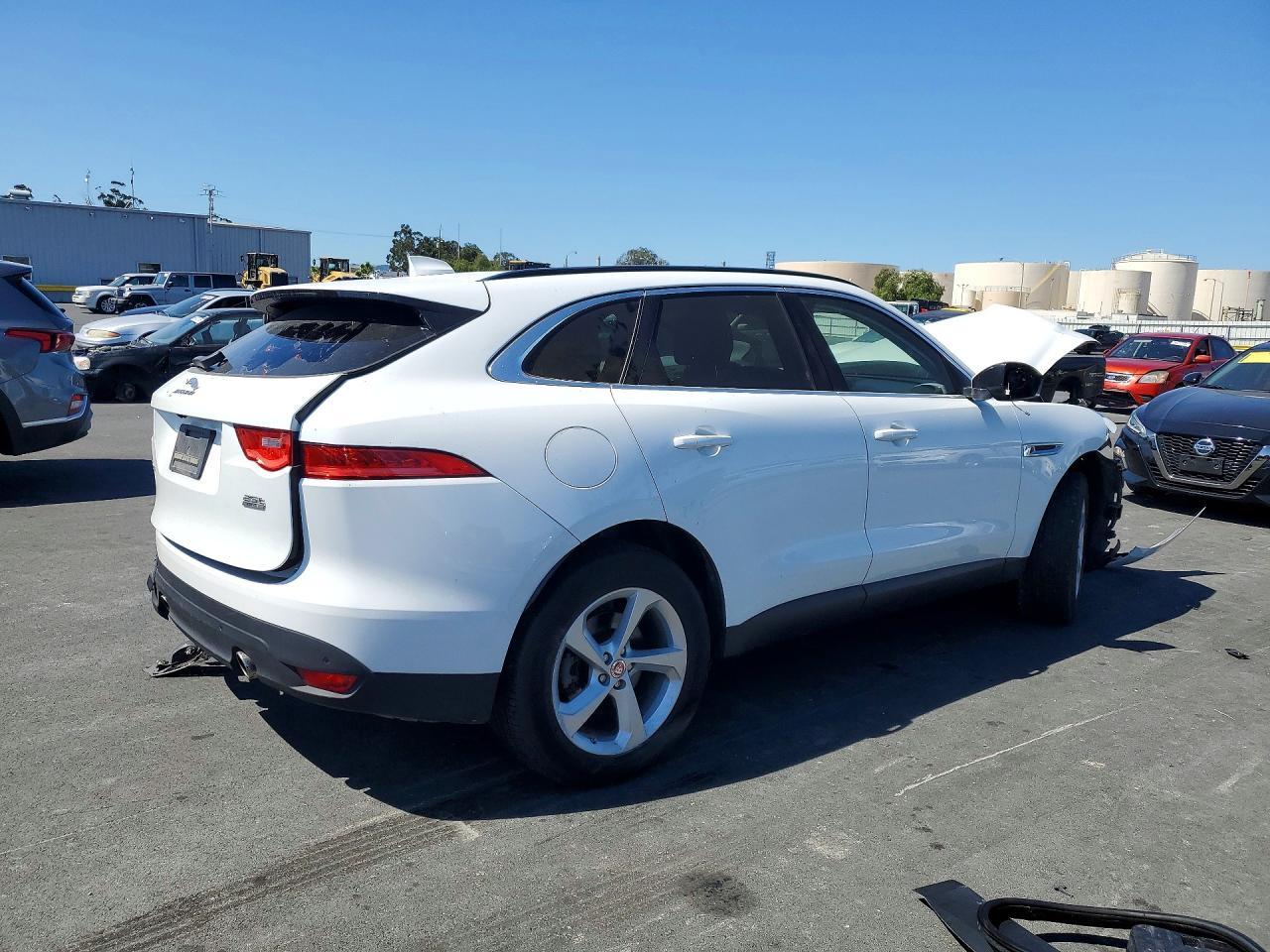 2019 Jaguar F-Pace, Premium