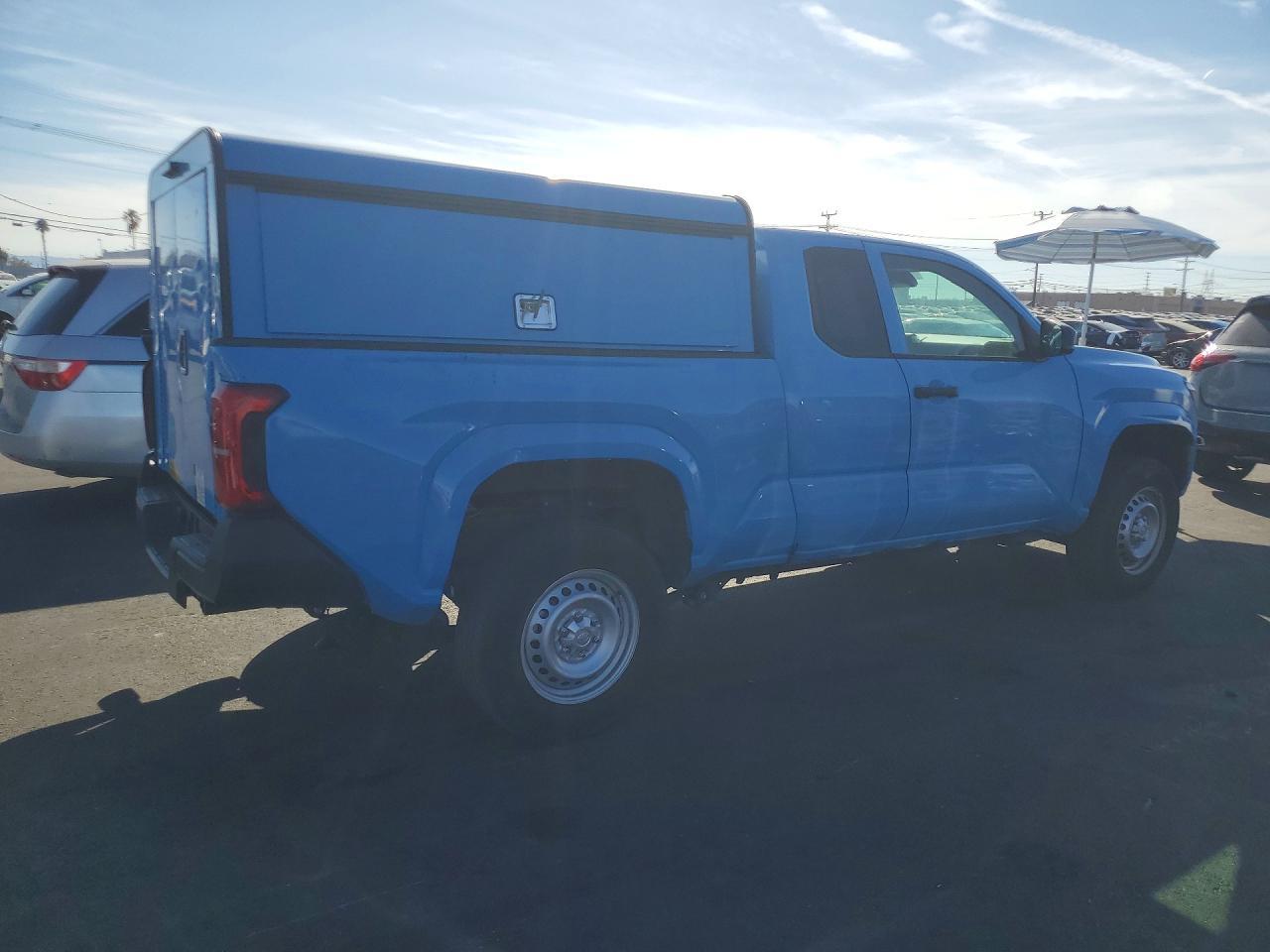2025 Toyota Tacoma, SR