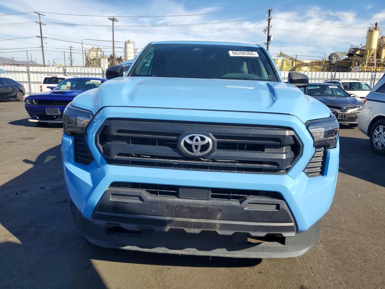 2025 Toyota Tacoma, SR