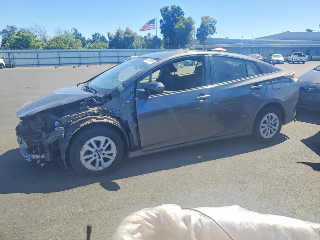 2016 Toyota Prius, Two