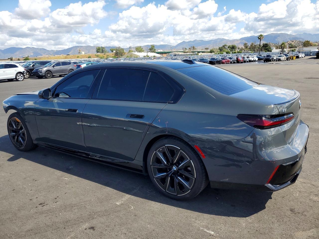 2024 BMW I7, Edrive50