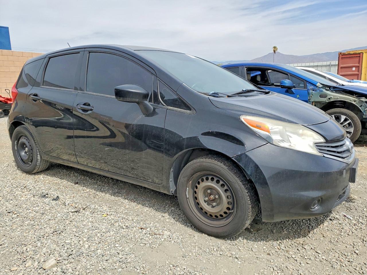 2015 Nissan Versa, SV