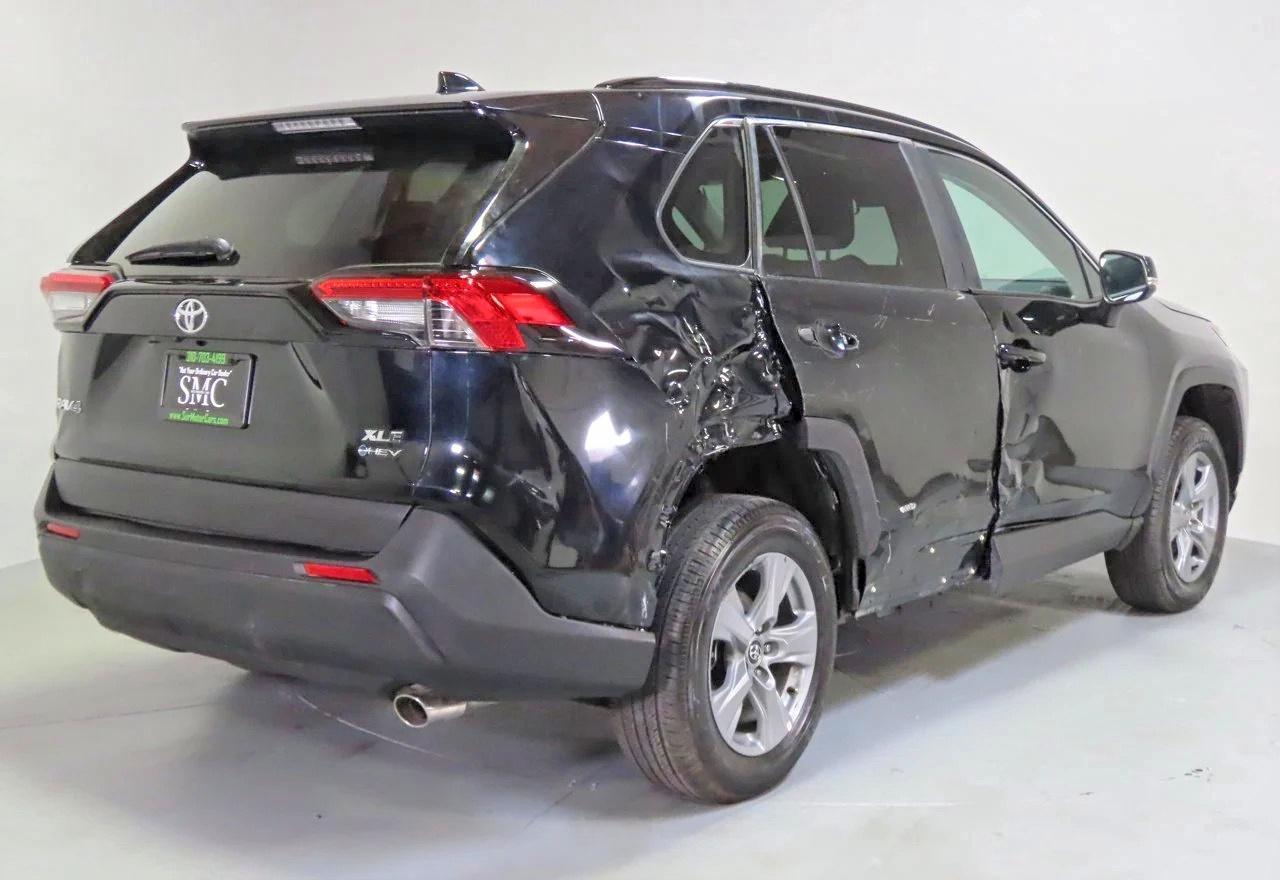 2025 Toyota RAV4, Xle
