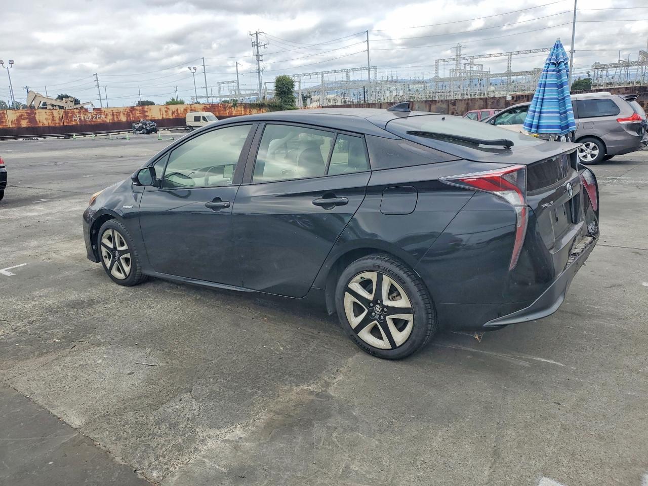 2016 Toyota Prius, Three Touring