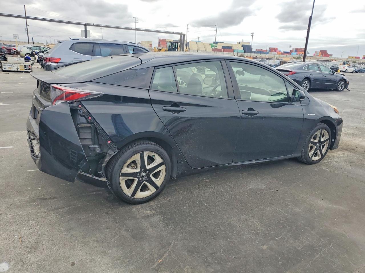 2016 Toyota Prius, Three Touring