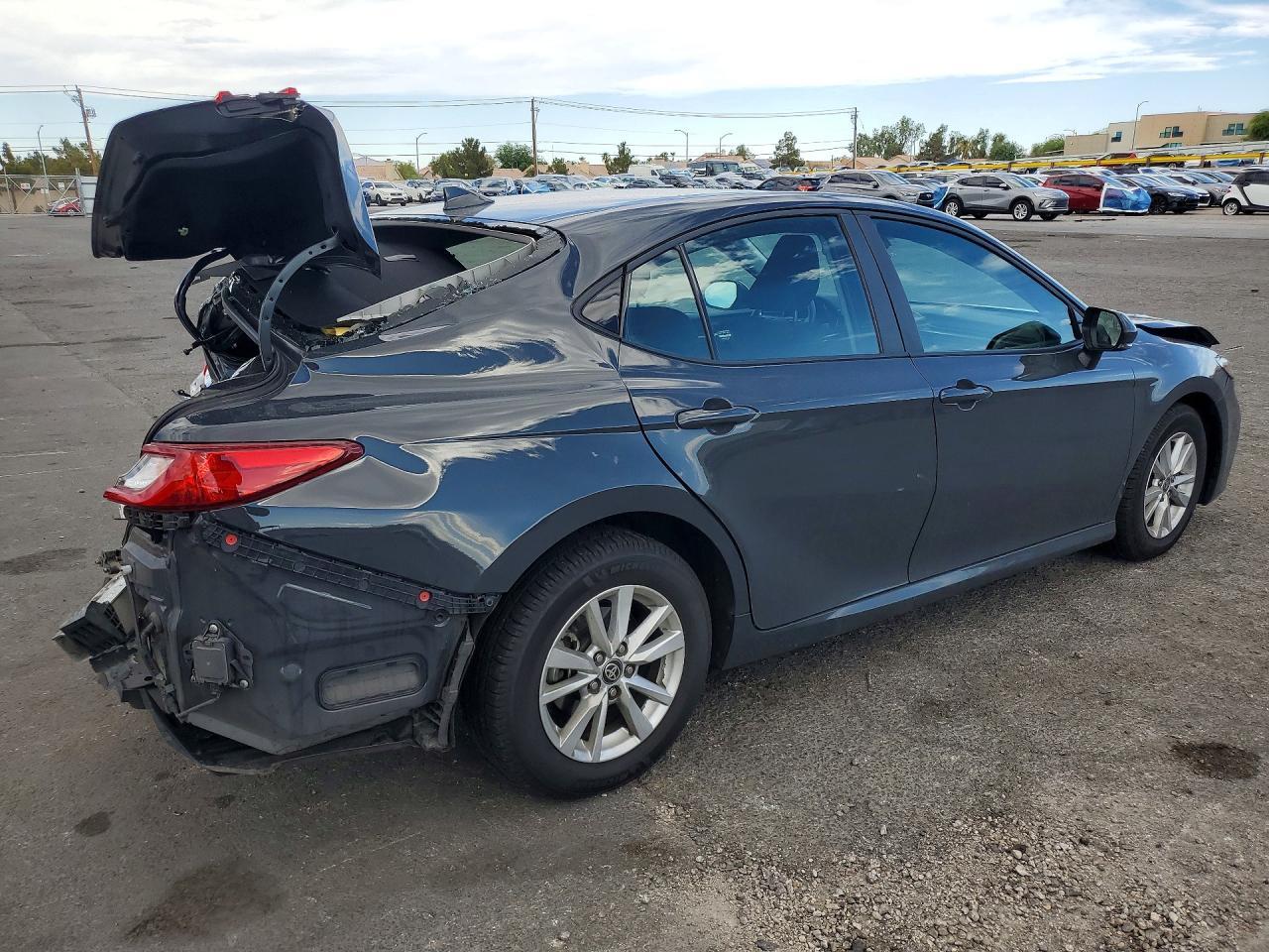2025 Toyota Camry, LE