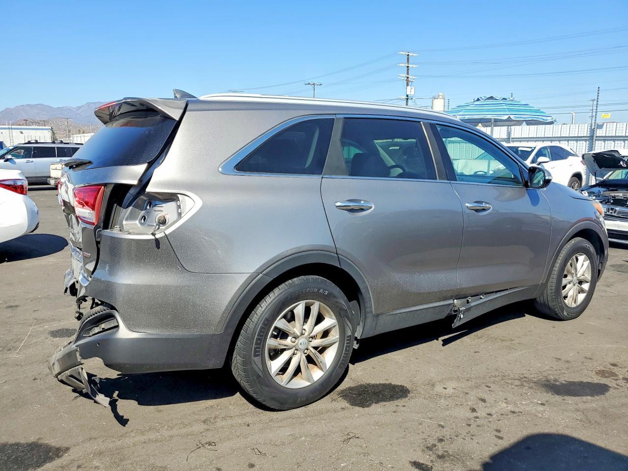 2017 KIA Sorento, LX