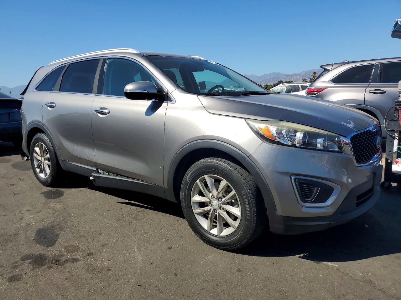 2017 KIA Sorento, LX