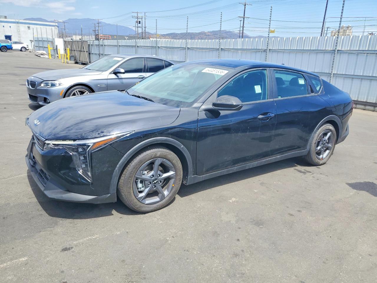 2026 KIA K4, Lxs
