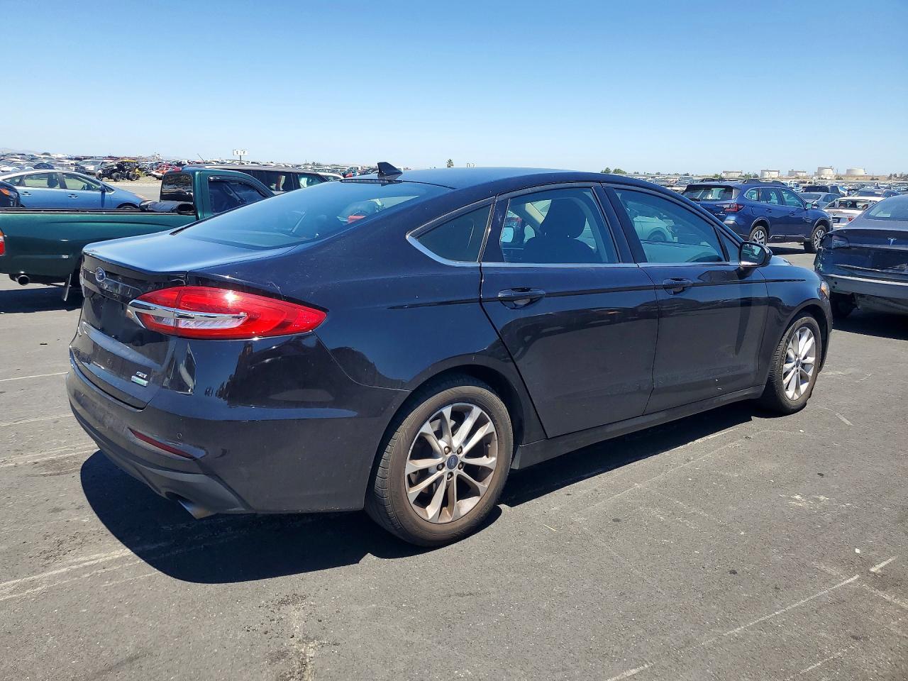 2019 Ford Fusion, SE
