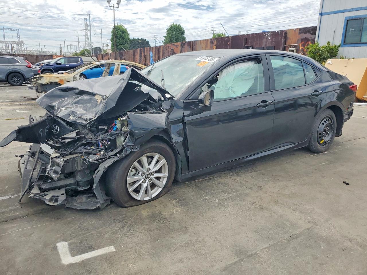 2025 Toyota Camry, LE