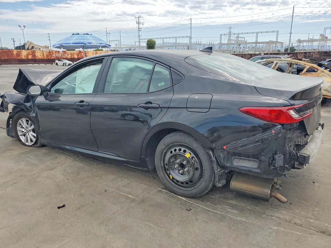 2025 Toyota Camry, LE