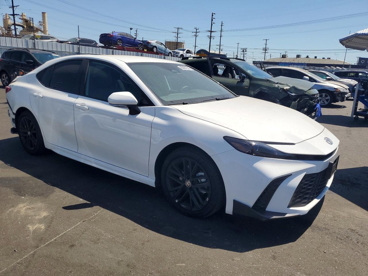2026 Toyota Camry, SE
