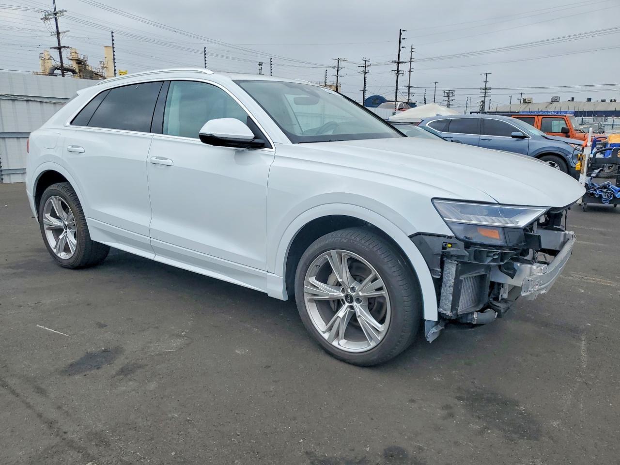 2023 Audi Q8, Premium