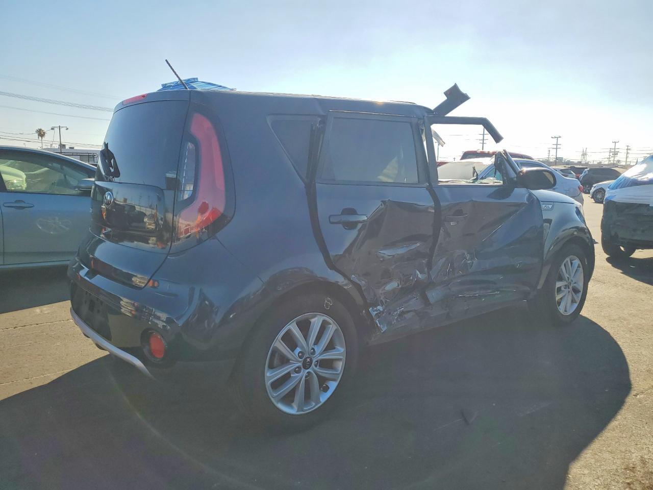 2018 KIA Soul, +