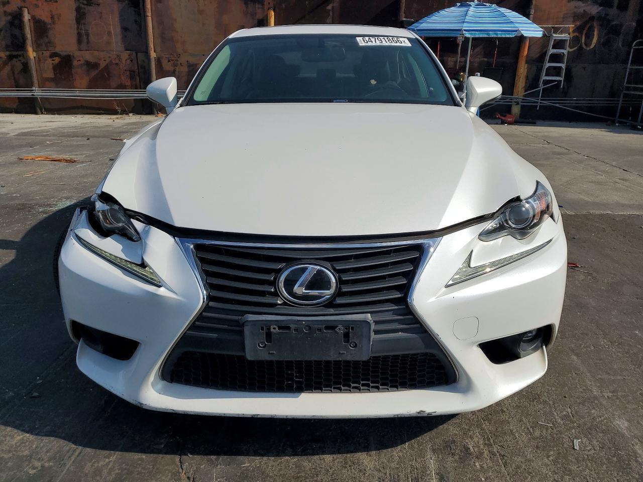 2016 Lexus IS, 200T