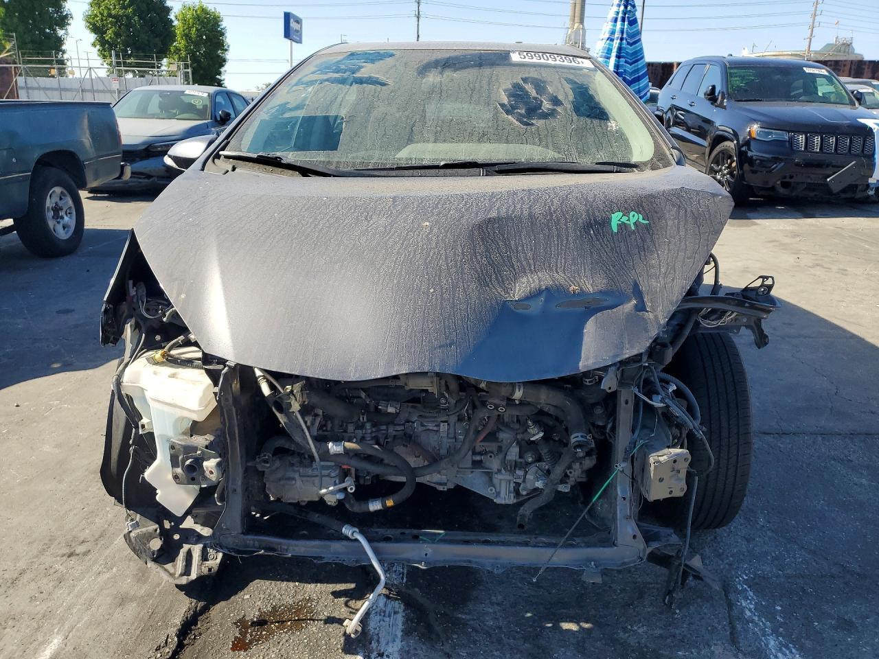 2016 Toyota Prius, Two